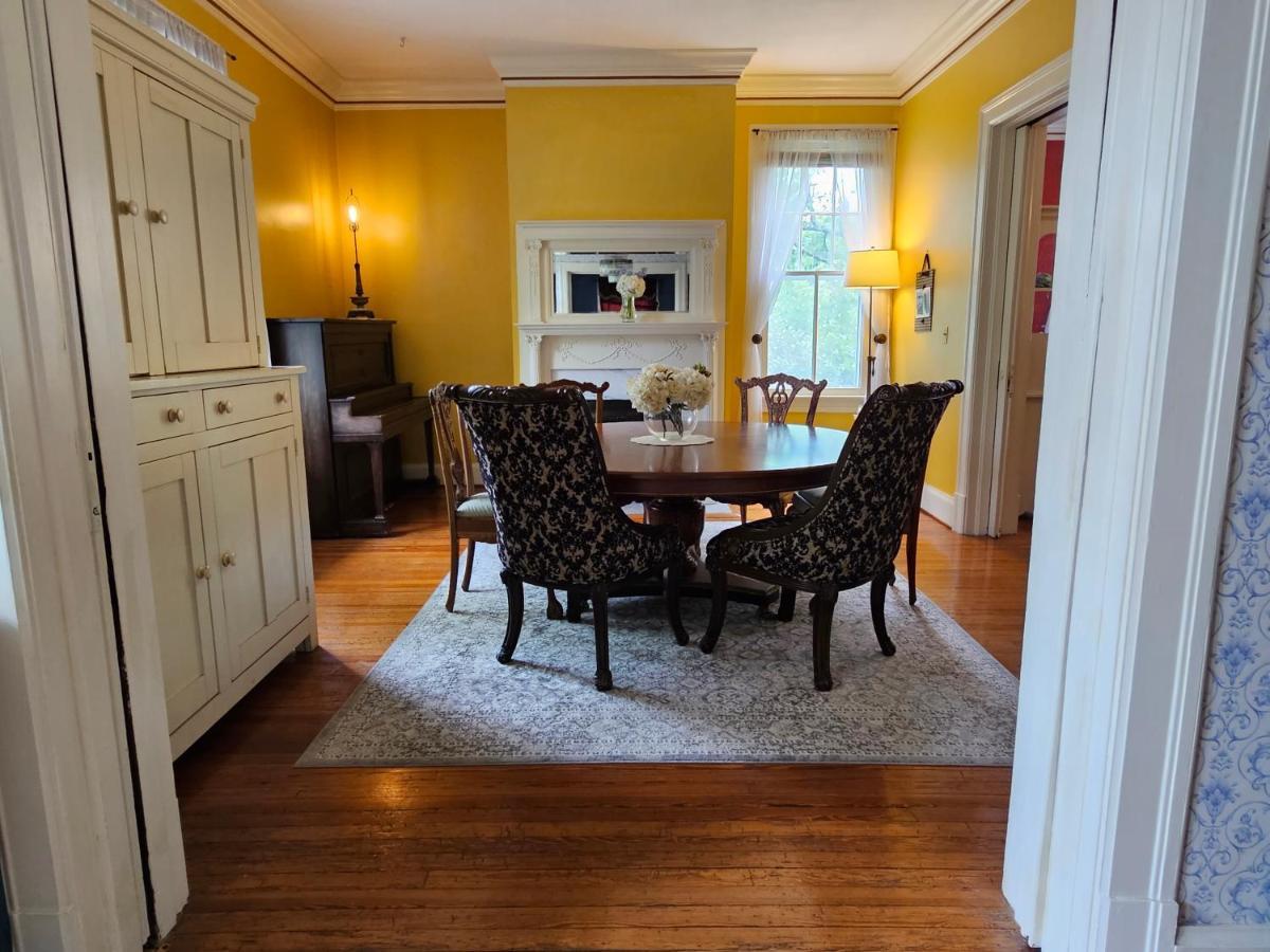 Winridge Manor Bed & Breakfast Madison Heights Exterior foto